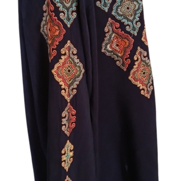 JOHNNY WAS  Kikumi Navy Embroidered Rayon  Peasant Tunic Top SZ XL Excellent - Picture 4 of 5